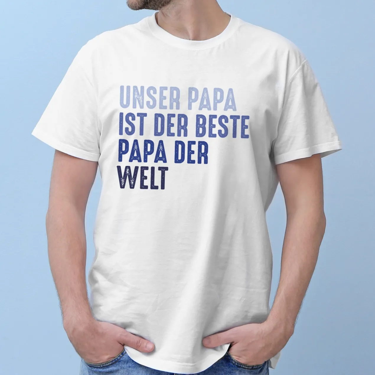 T-Shirt für Männer zum Vatertag, Geburtstag & Co. | personalisiert mit Wunschtext | Weiß