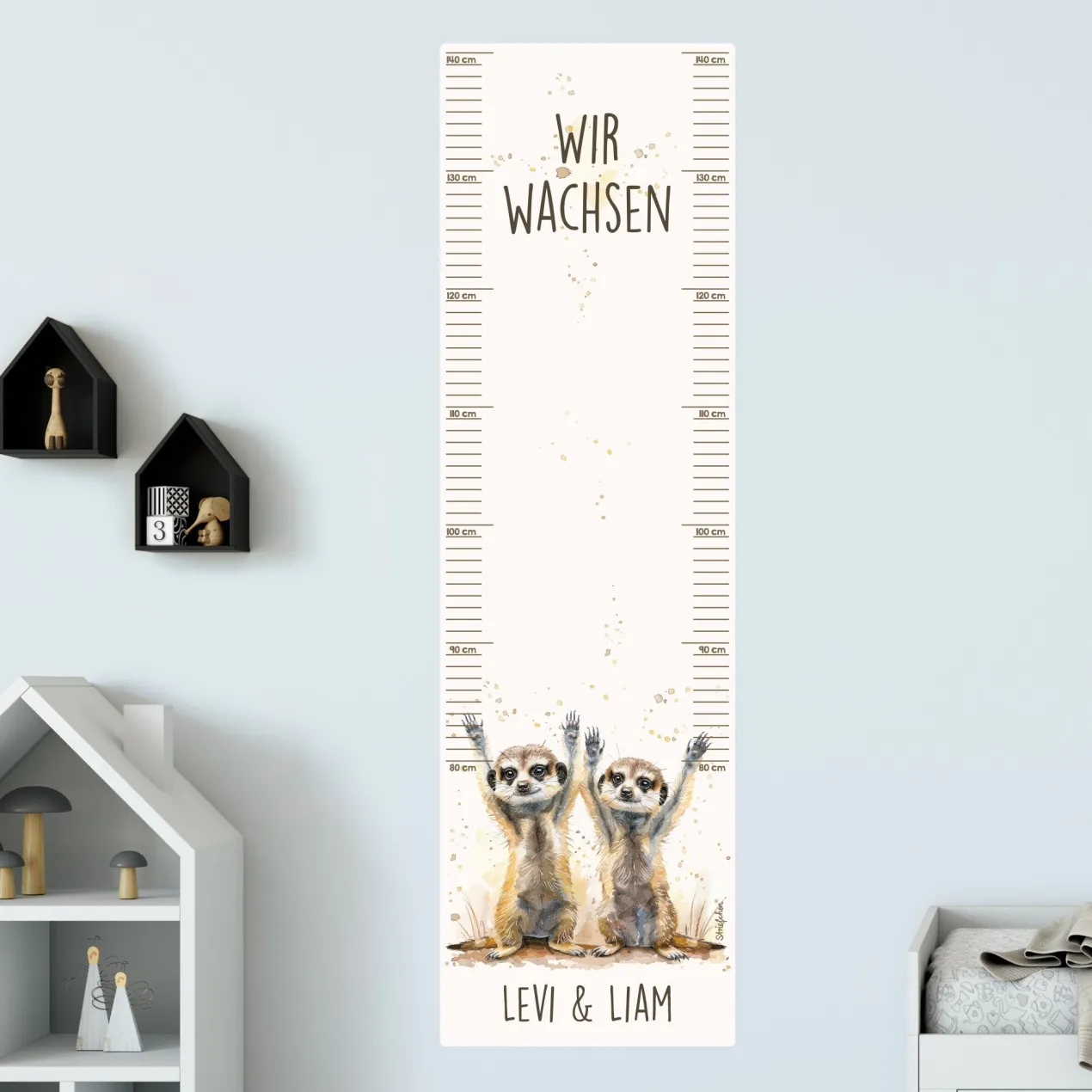 Wandtattoo Messlatte Erdmännchen-Zwillinge mit Namensaufdruck