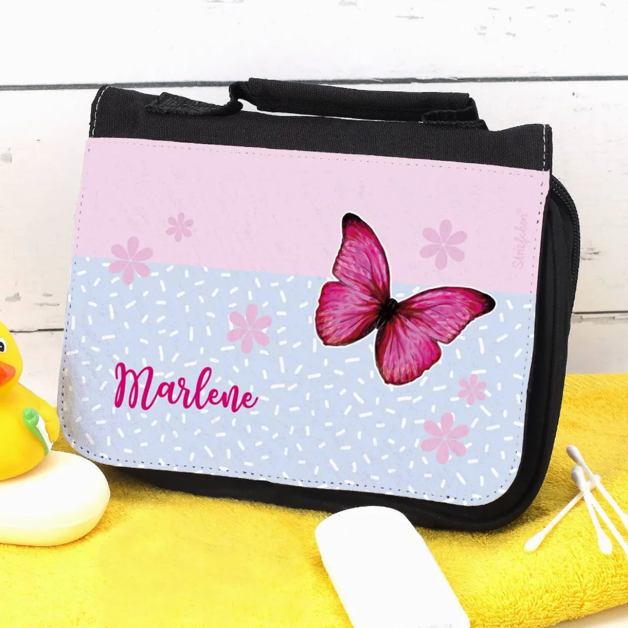 Waschtasche mit Schmetterling und Name