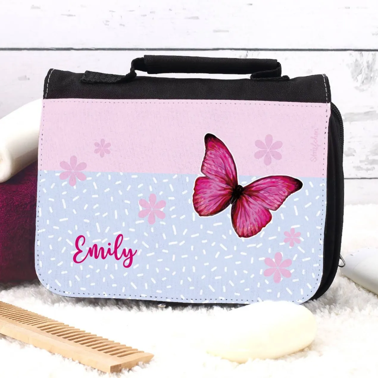 Waschtasche mit Schmetterling und Name