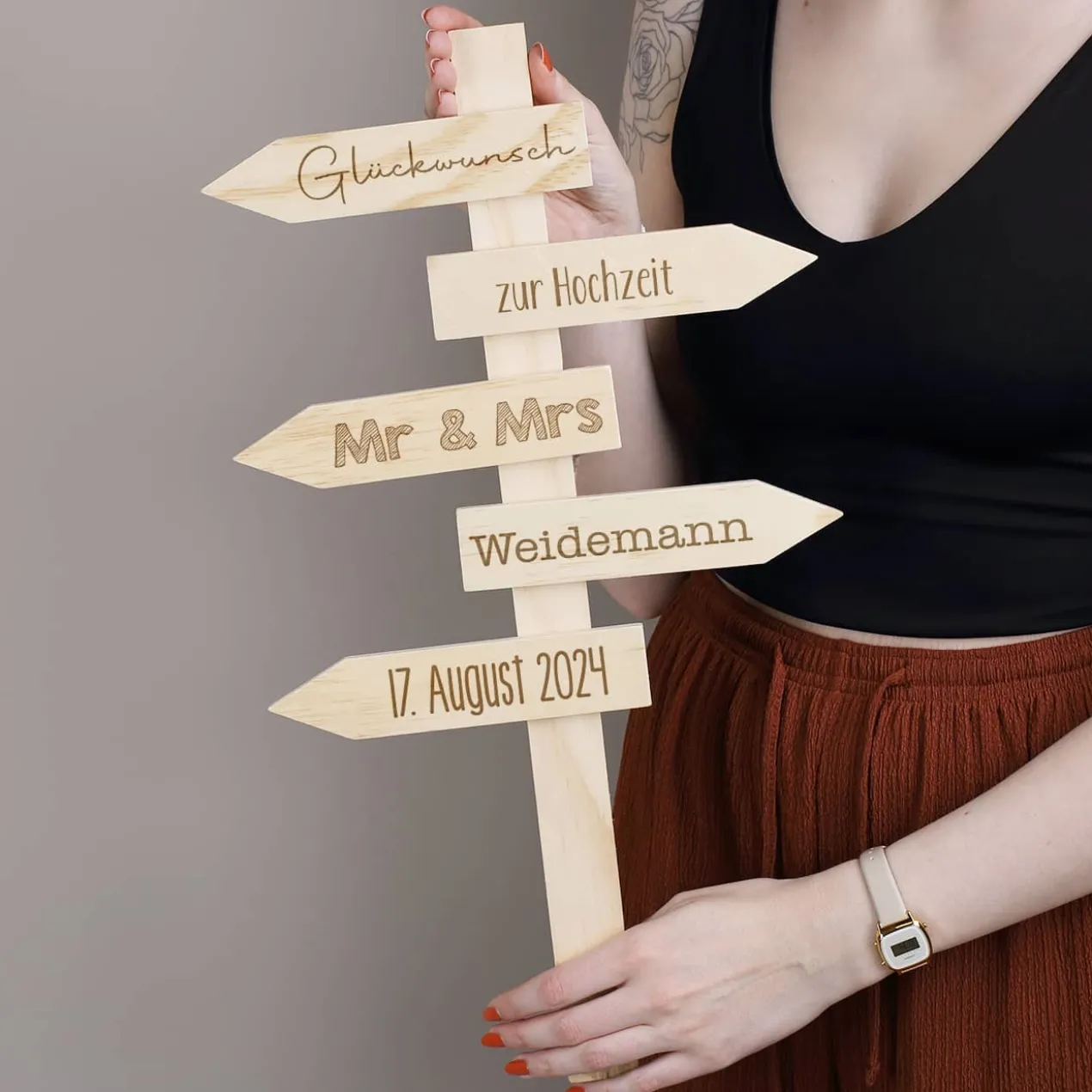 Wegweiser mit individueller Wunschgravur zu jedem Anlass