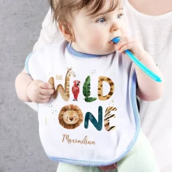 Weiß/blaues Lätzchen - little Wild One - mit Wildtieren und Name