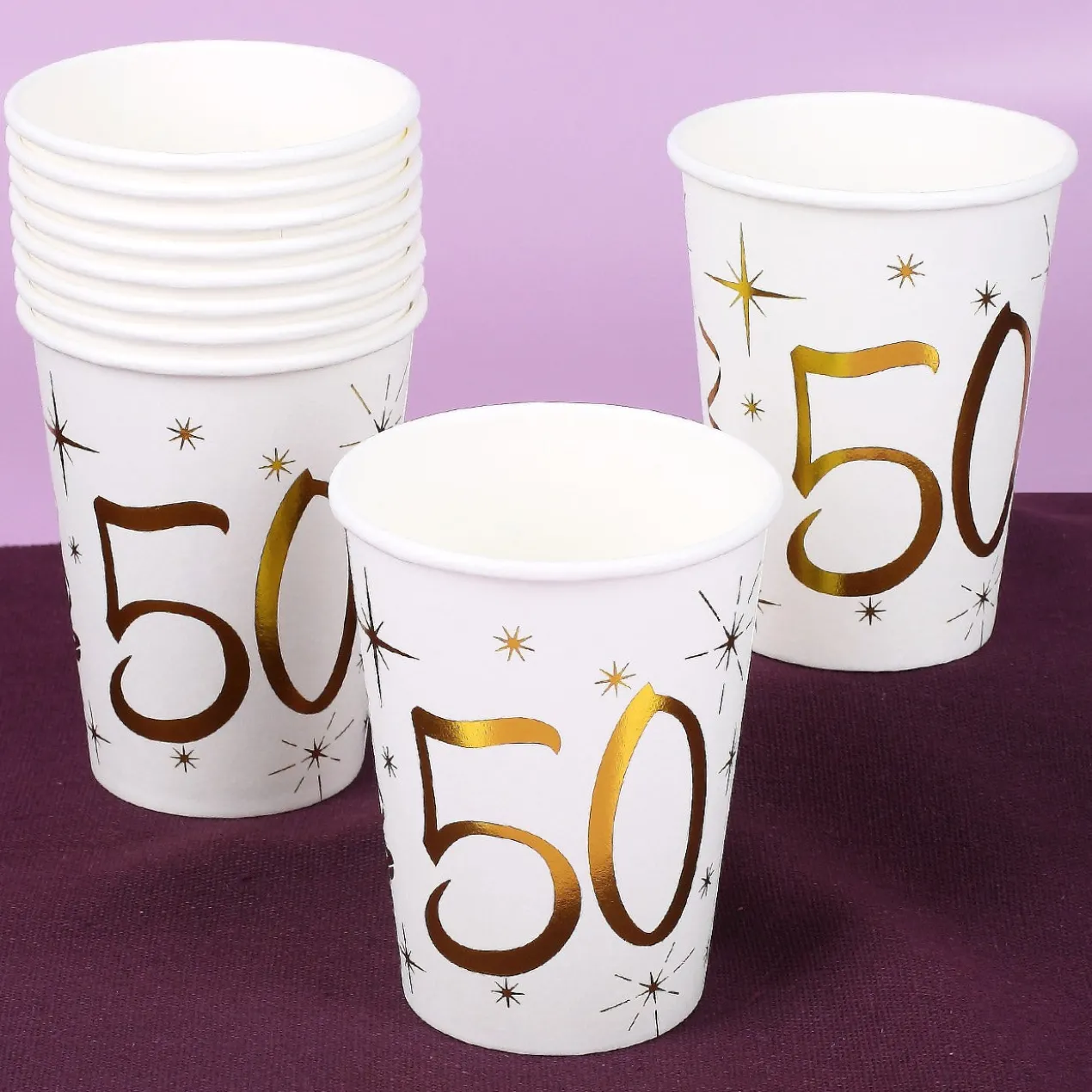 10 weiße Pappbecher mit Gold-Metallic zum 50. Geburtstag