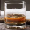 weihnachtliche Pappbox mit Ardbeg Mini Flasche und graviertem Whiskyglas