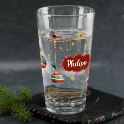 Weihnachtliches Trinkglas mit Name
