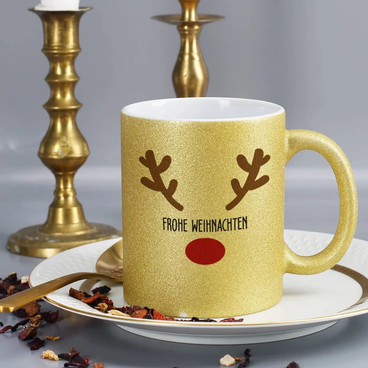 Weihnachtstasse mit Rentiernase, Geweih und Ihrem Wunschnamen