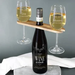 Weingeschenk Set - It`s Wine o`clock! - mit gravierter Weinflasche, Weingläsern und Weinbutler