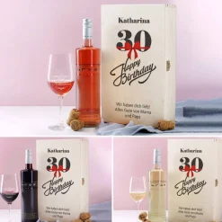 Wein - Geschenkset zum 30. Geburtstag aus Glas und Flasche in persönlicher Holzbox