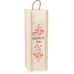 Wein-Geschenkverpackung aus Holz zur Hochzeit mit Herzen und Namen