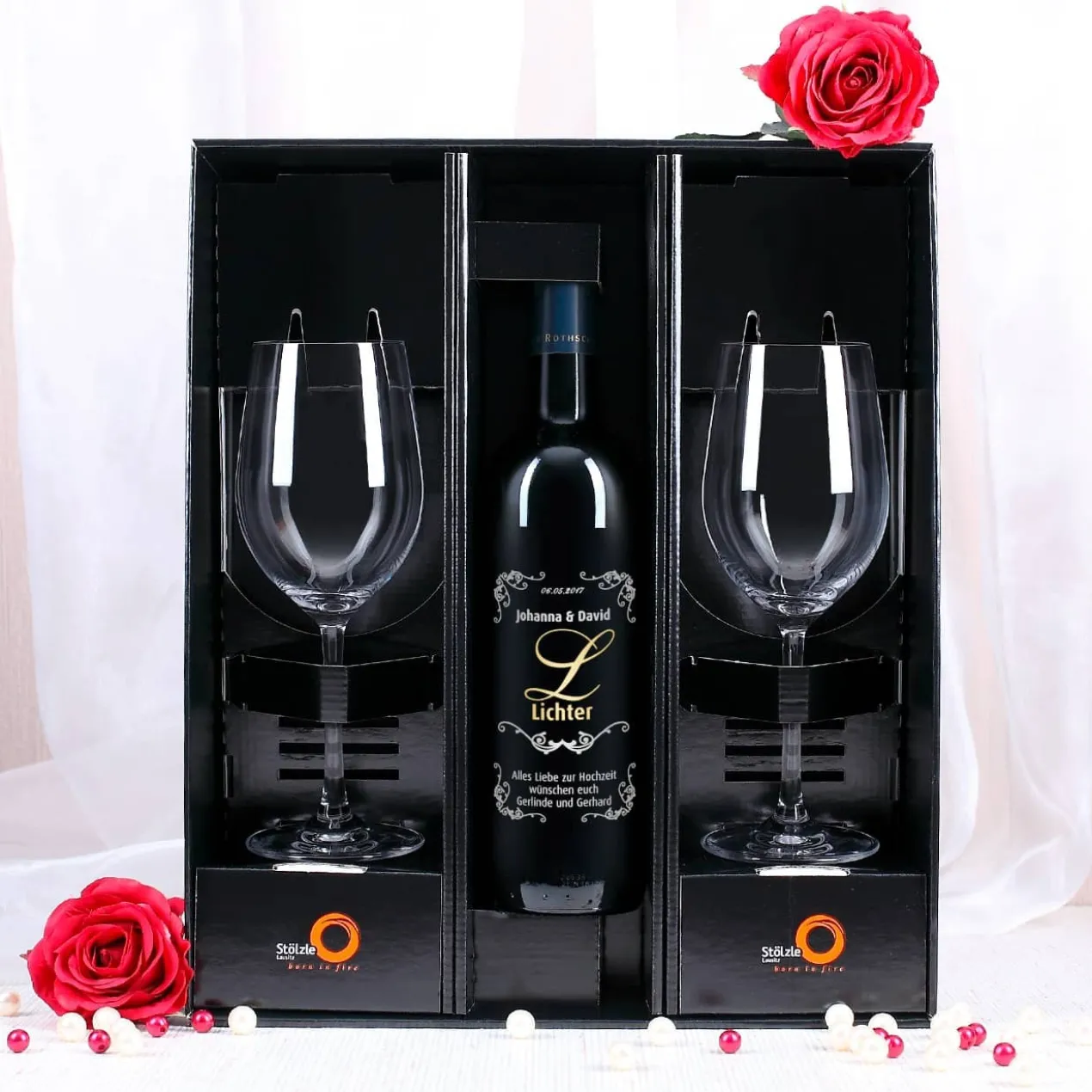 Weinglas-Set mit gravierter Rotweinflasche zur Hochzeit in edler Geschenkbox