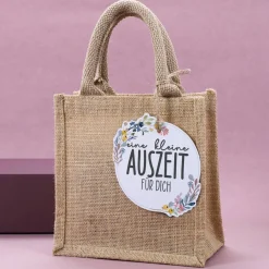 Weinset - Auszeit für dich - mit Biorebe Wein, graviertem Glas und Geschenktüte