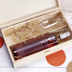 Weinset für die beste Oma mit graviertem Glas, BREE Wein und Holzbox