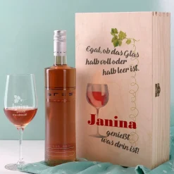 Wein-Set mit graviertem Glas - Egal, ob das Glas halb voll oder halb leer ist...