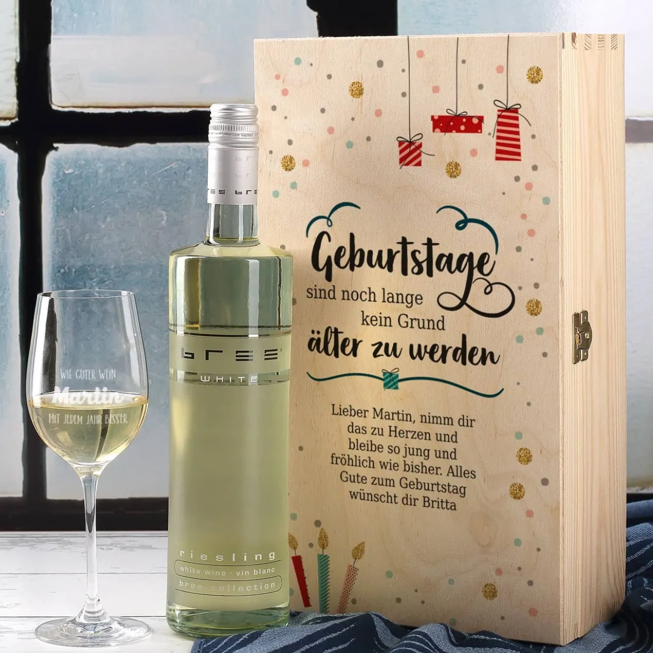 Wein-Set zum Geburtstag mit graviertem Glas in edler Holzverpackung