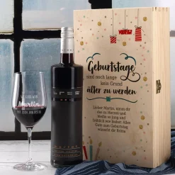 Wein-Set zum Geburtstag mit graviertem Glas in edler Holzverpackung