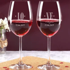 Weinset zur Hochzeit LOVE mit Namen und Datum