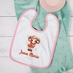Weiß/rosa Lätzchen mit Sternzeichen, Name und Datum