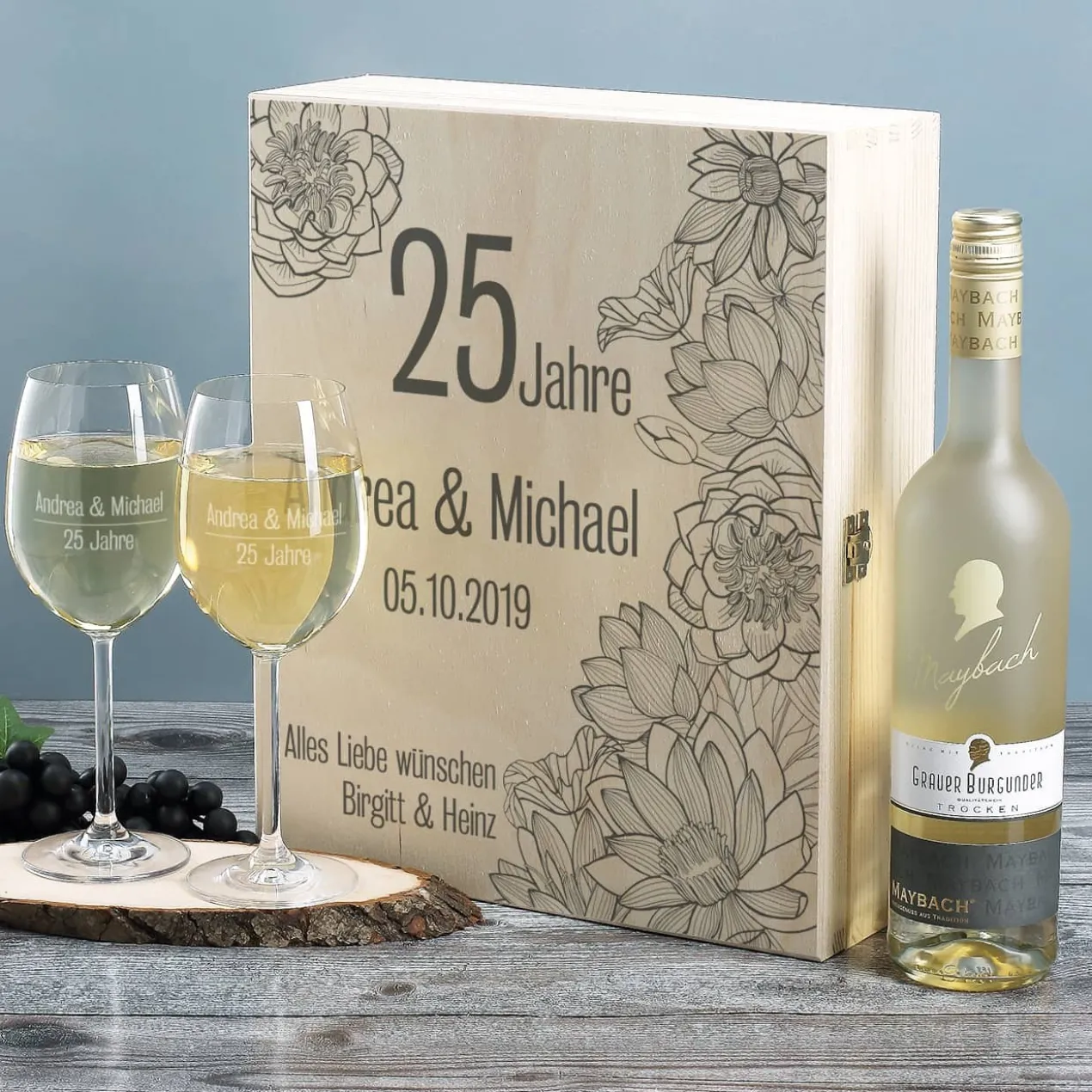 Weißwein Geschenkset zur Silberhochzeit mit Maybach und 2 gravierten Gläsern
