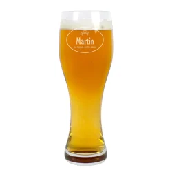 Weizenbierglas mit Wunschname - Ein Freund guten Bieres - 2 Größen wählbar
