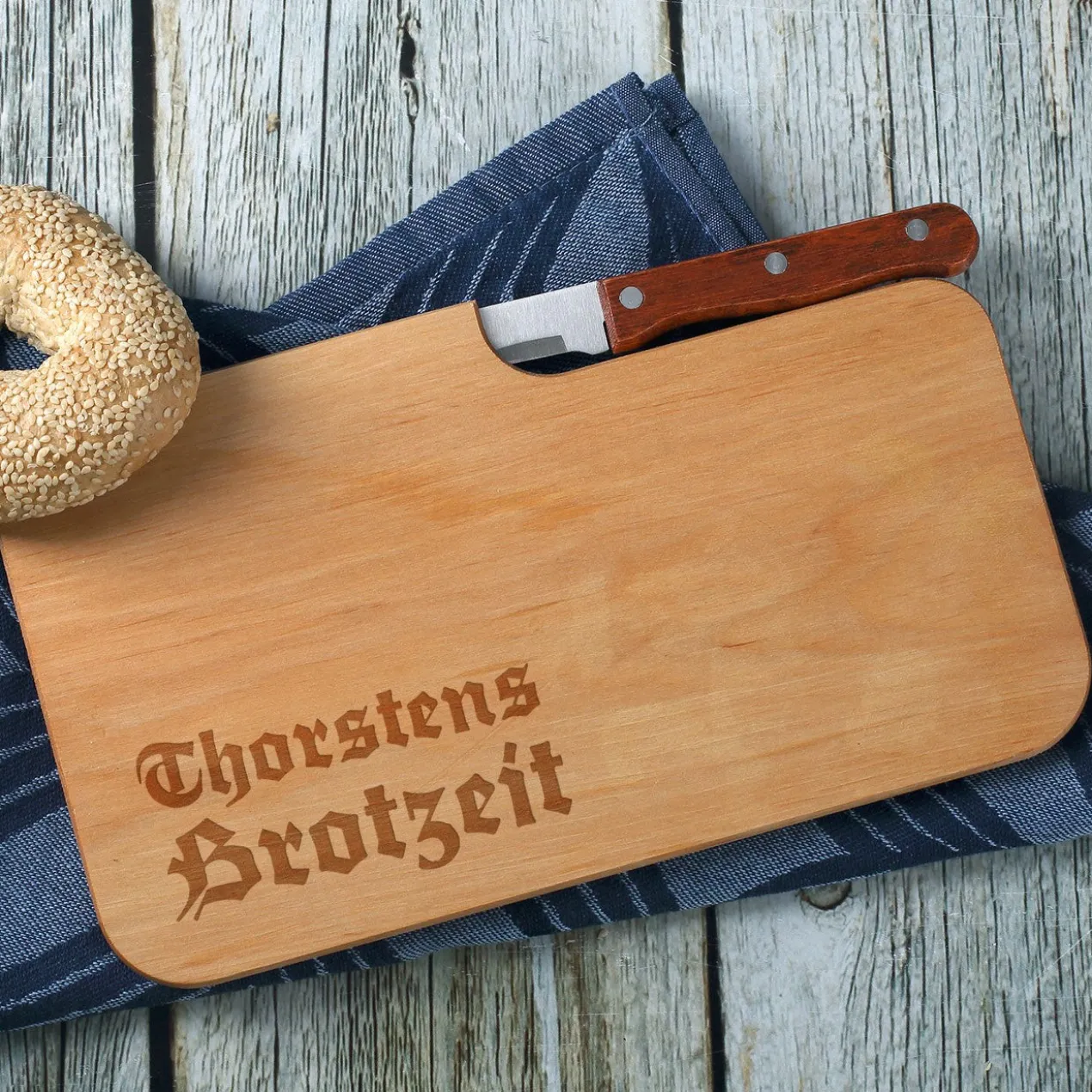 Weizenbierglas und Messerbrett Brotzeit mit Wunschnamen graviert