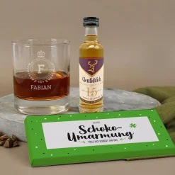 Whisky-Geschenkset zum Abschied mit Glenfiddich, graviertem Glas und Schokolade