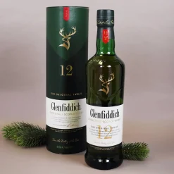 Whisky Geschenkset zu Weihnachten mit Name, Wunschtext und Weihnachtsstrickpullover Motiv
