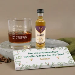 Whisky-Geschenkset zu Weihnachten mit Glenfiddich, graviertem Glas und Schokolade