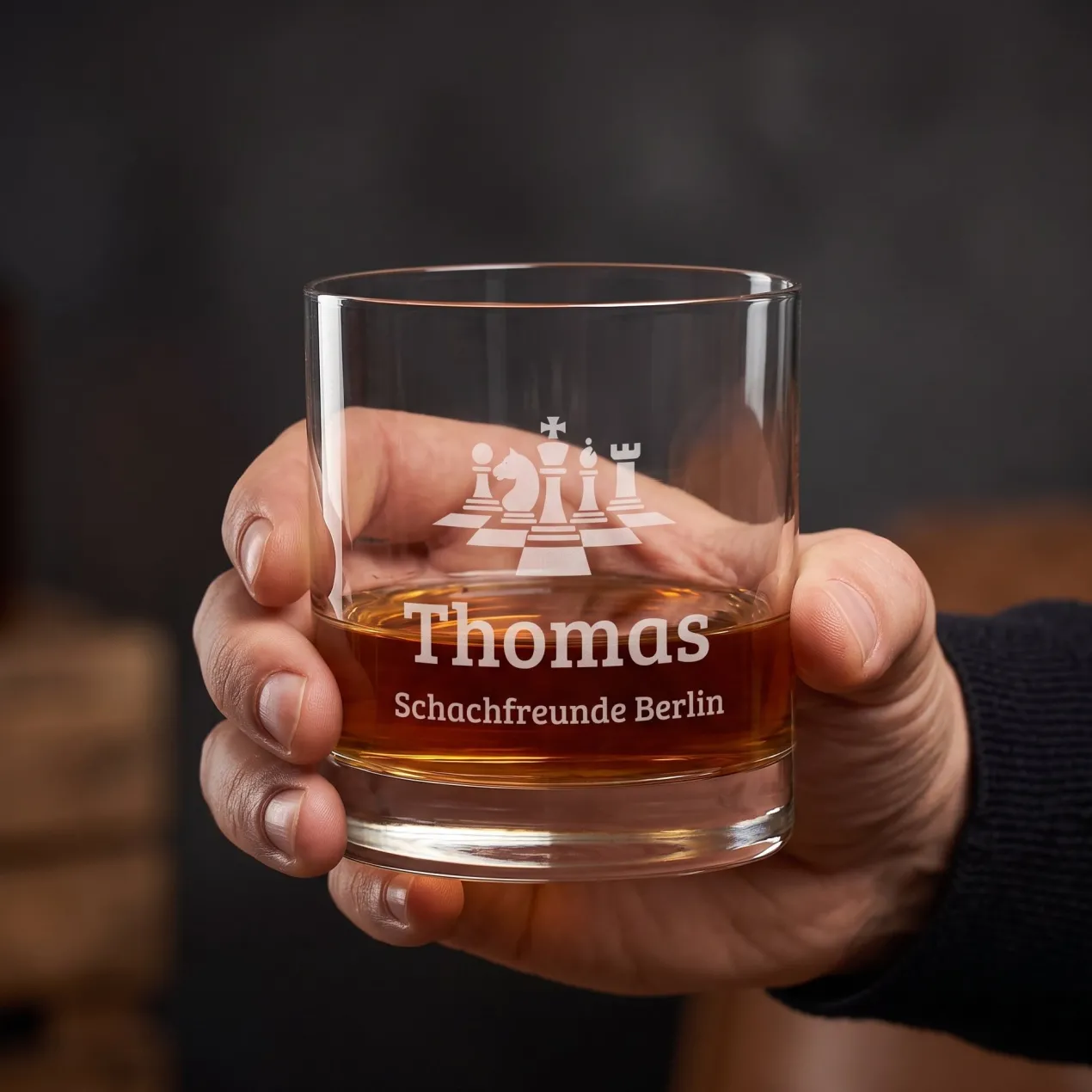 Whisky Glas für Schachspieler personalisiert mit Gravur | Whiskeyglas mit Schachfiguren Motiv