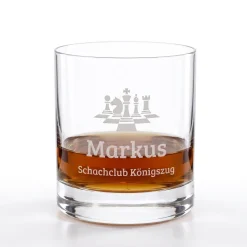 Whisky Glas für Schachspieler personalisiert mit Gravur | Whiskeyglas mit Schachfiguren Motiv