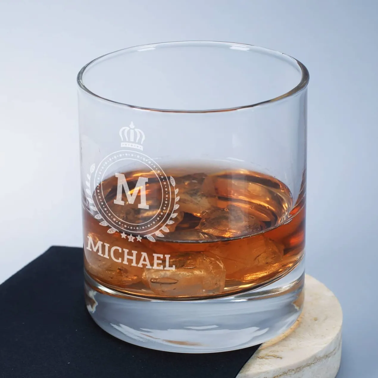Whiskyglas mit Monogramm und Name