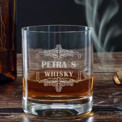 Whiskyglas mit Ornamentrahmen und Gravur ihres Wunschnamens