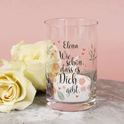 Wie schön, dass es Dich gibt. - kleines Windlicht mit Ihrem Wunschnamen