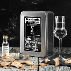 Williamsbirne Schnaps mit graviertem Edelbrandglas in bedruckter Metallbox