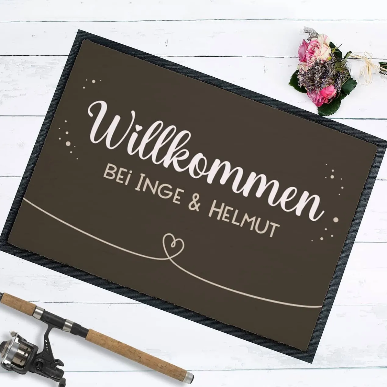 Willkommen Fußmatte mit Herz und Wunschtext