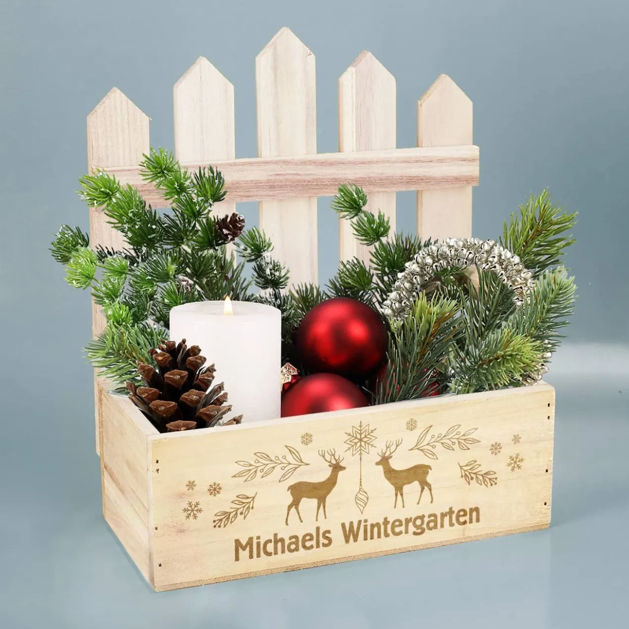 Wintergarten - Holzkiste mit Zaun und festlicher Gravur