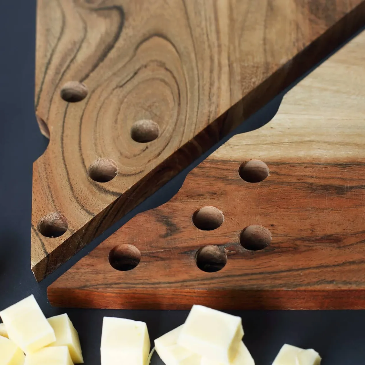 Wir gehören zusammen wie Käse & Wein - Käsebrett mit Ihren Wunschnamen
