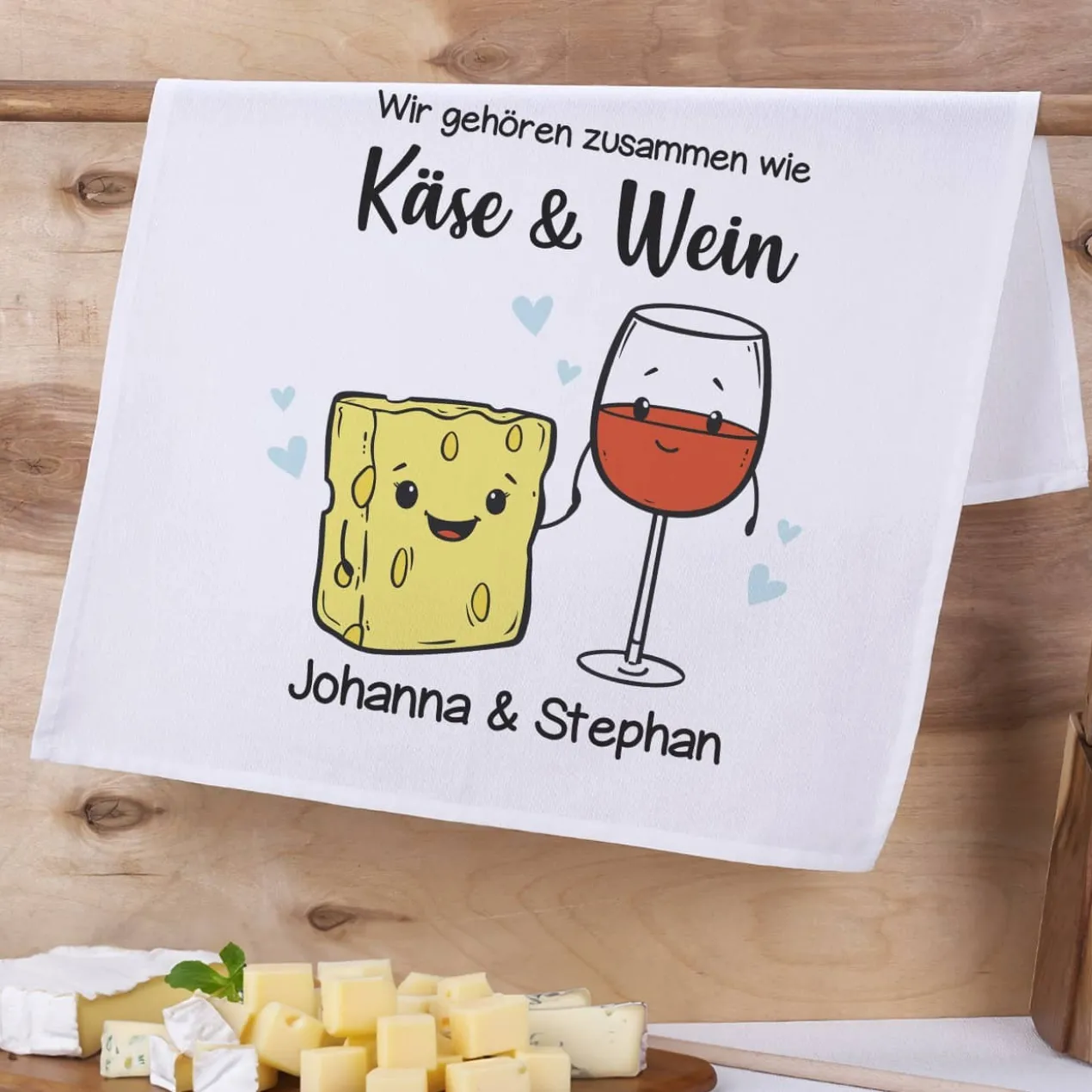 Wir gehören zusammen wie Käse & Wein - Geschirrtuch mit Ihren Wunschnamen