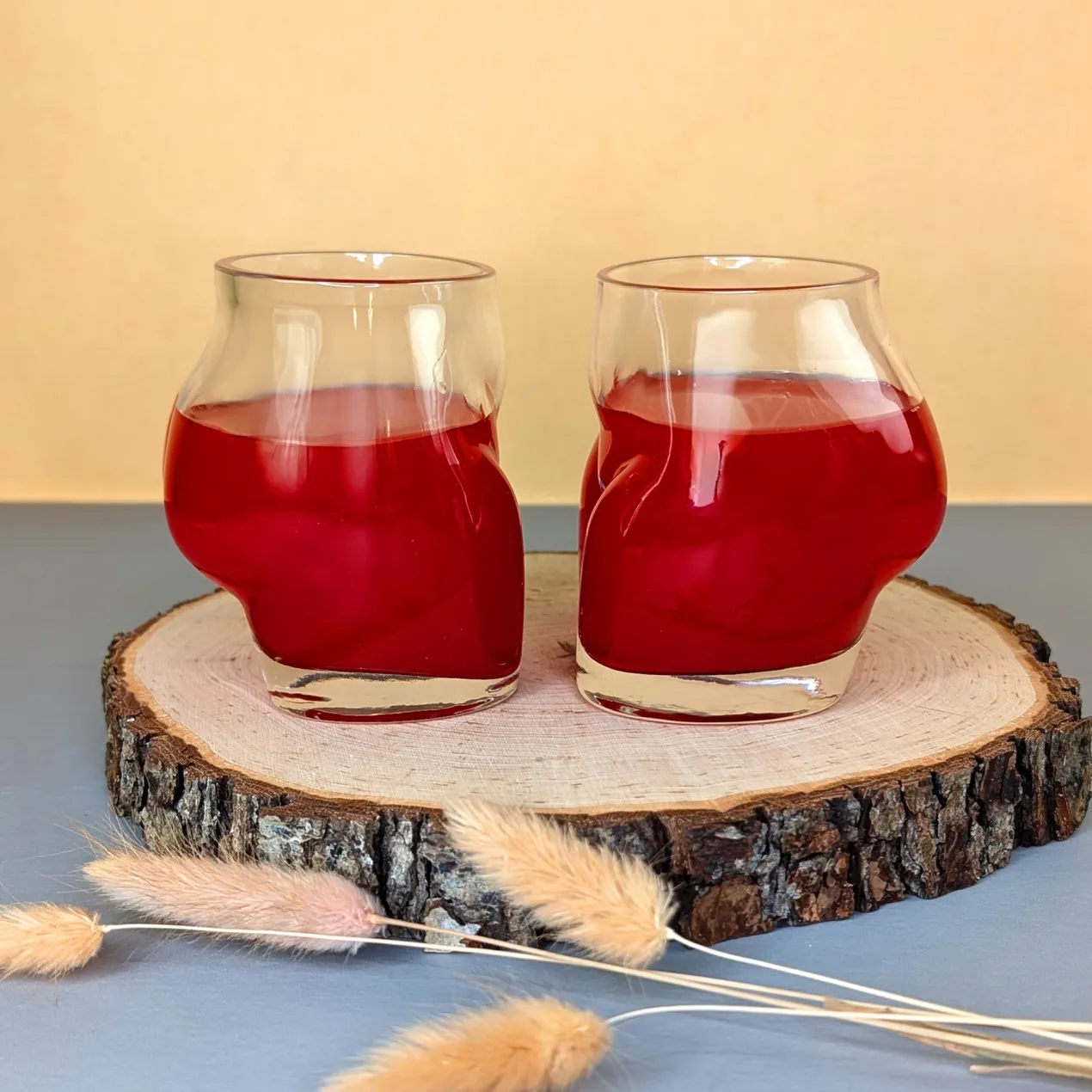 Witzige Trinkgläser 'Hoch den Hintern!' im Po-Design | 2er-Set | 250ml