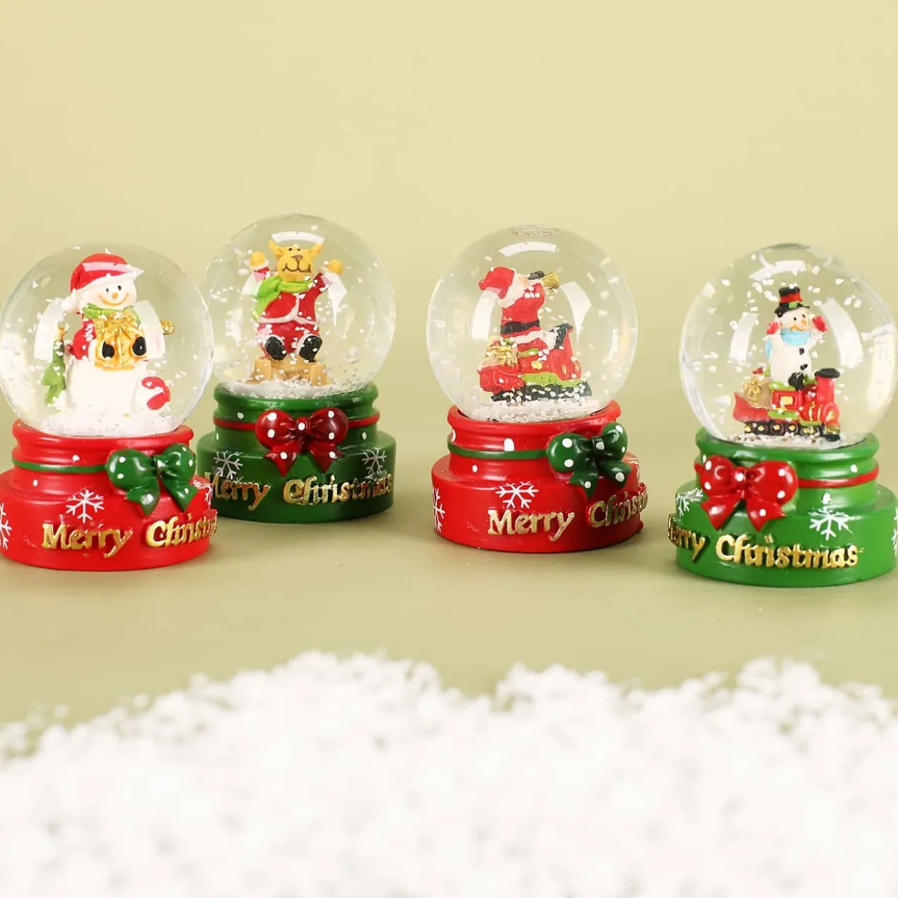 Wunderschöne Schneekugel für die Adventszeit