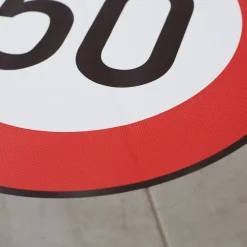 XL Fußbodenaufkleber 53x57cm Verkehrszeichen zum Geburtstag mit Name und Alter