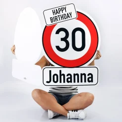 XXL Karte zum Geburtstag als Verkehrszeichen mit Name und Alter