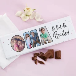 XXL Schokolade personalisierbar mit 3 Fotos als Geschenk für die beste Oma | 300 g