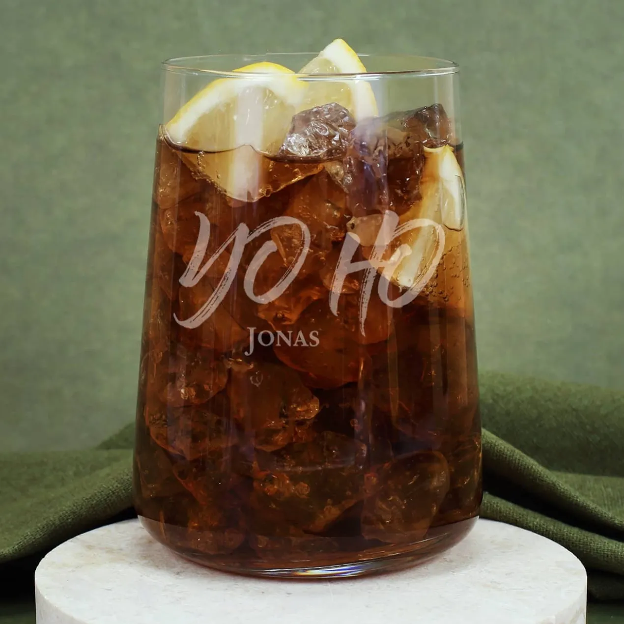 Yo Ho - Hochwertiges Geschenkset mit Captain Morgan, Coca Cola und Glas