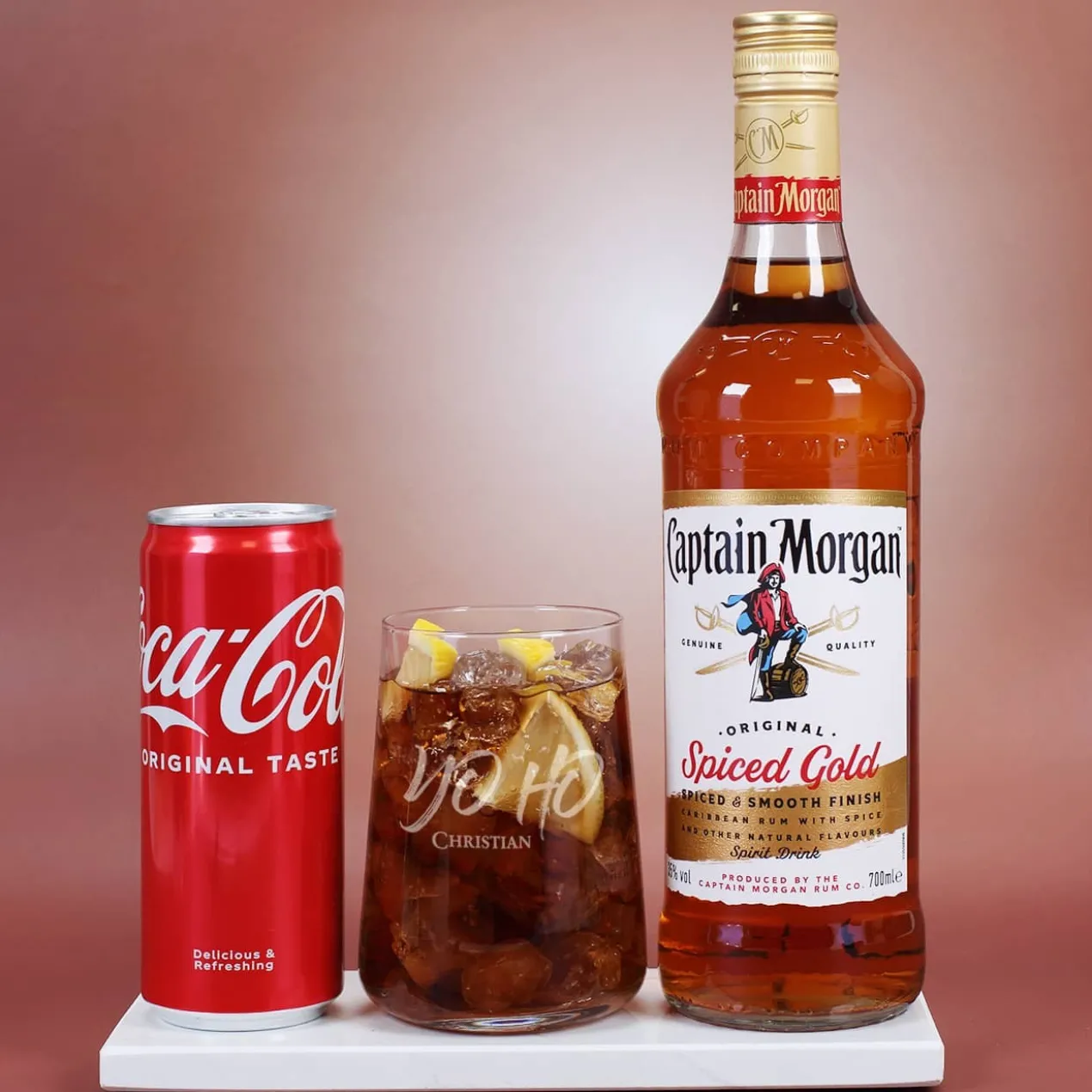Yo Ho - Hochwertiges Geschenkset mit Captain Morgan, Coca Cola und Glas