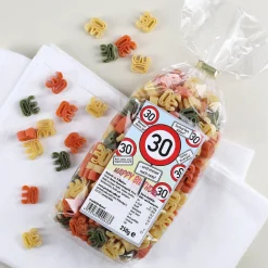 Zahlen-Nudeln zum 30. Geburtstag, Verkehrsschild