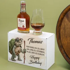 Zu spät um jung zu sterben - lustiges Geschenkset mit Asbach Uralt und graviertem Glas